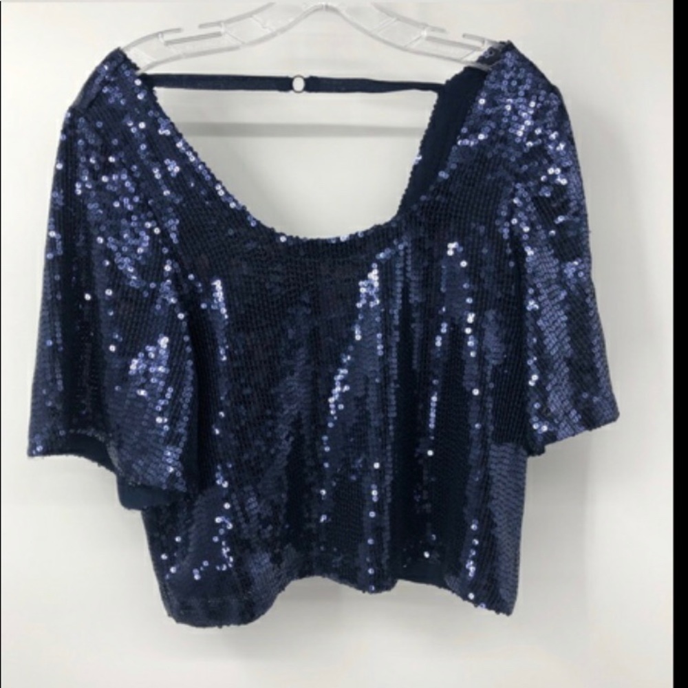 NWOT FreePeople navy sequin crop top